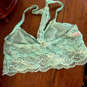 Size m/m bralette lace light green like new lightly lighned
